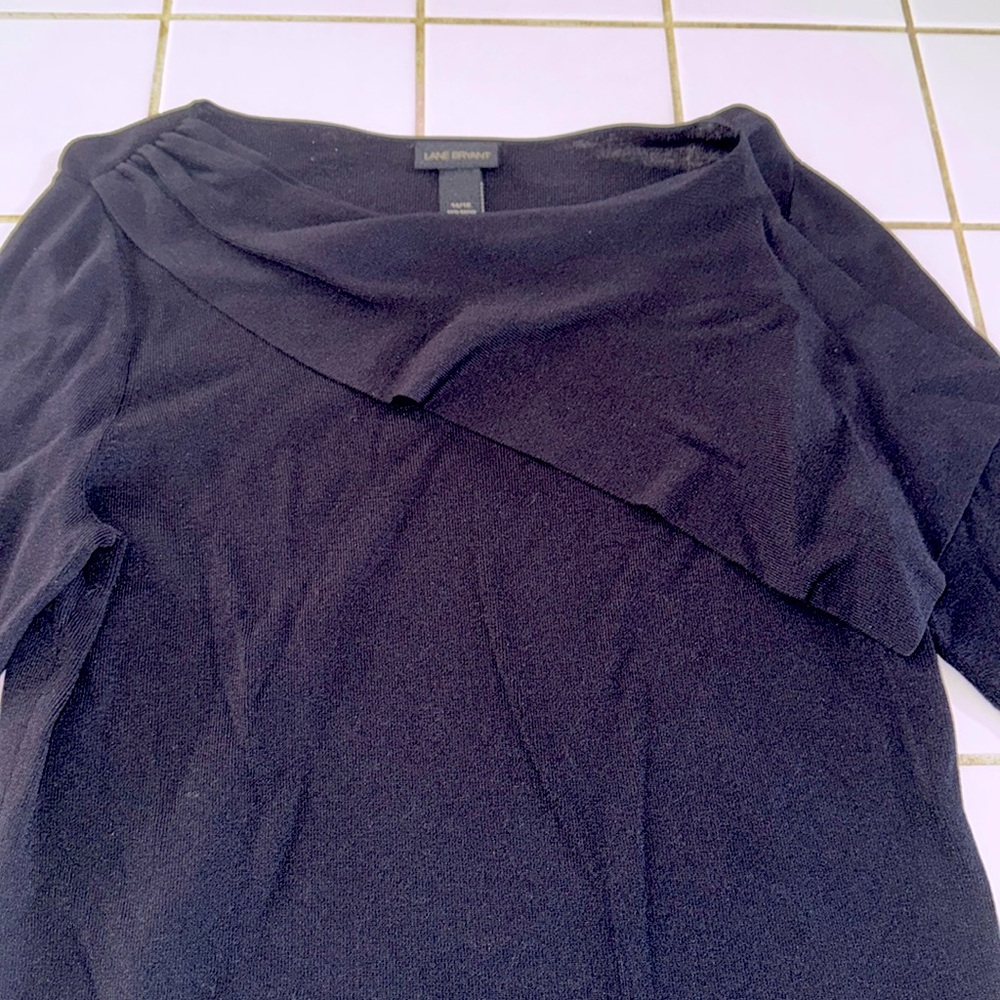 Lane Bryant size 14/16 light weight sweater  black